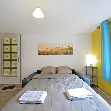 Lejlighed Bright Studio With Garden