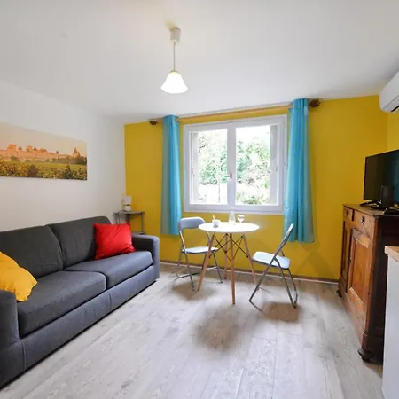 Bright Studio With Garden * Carcassonne